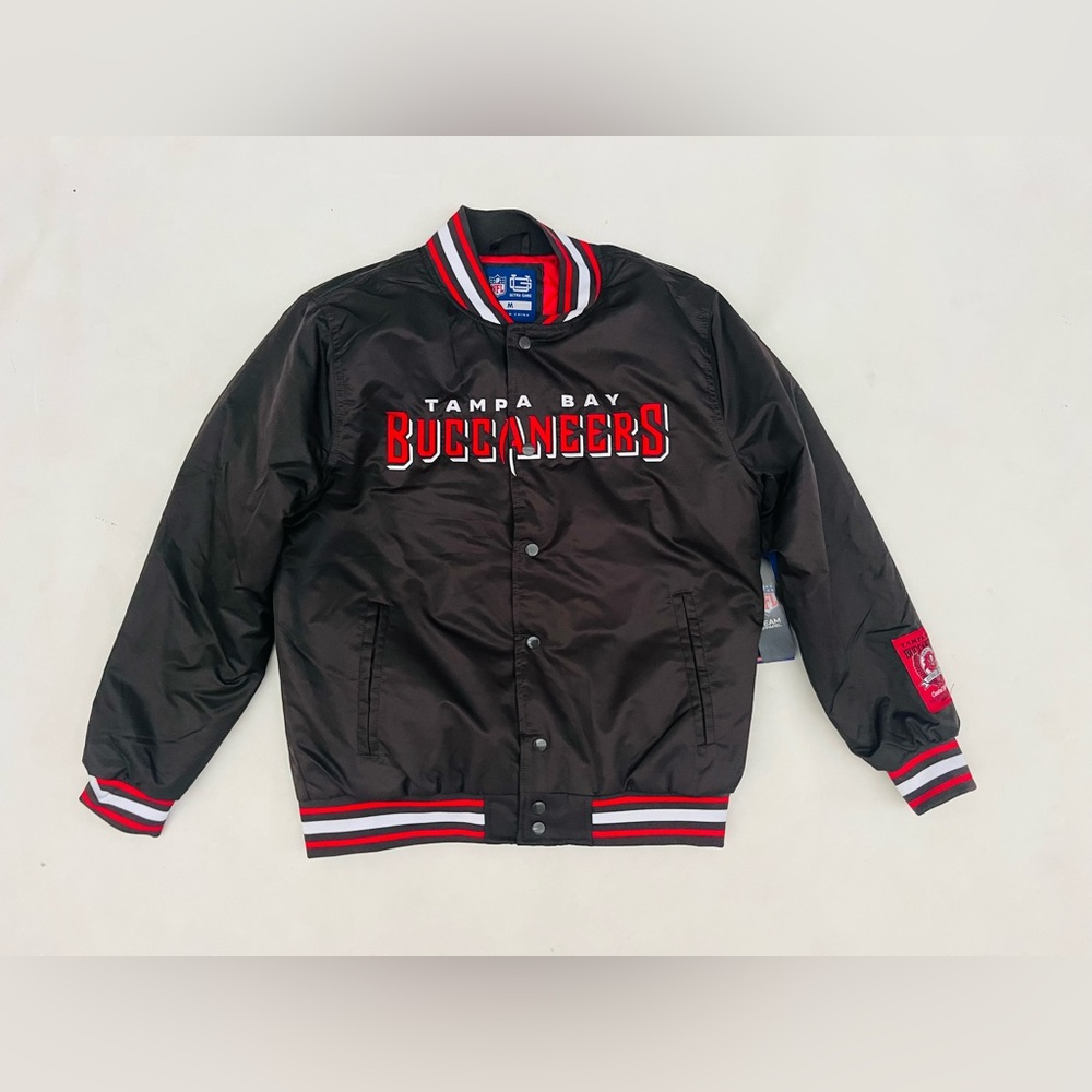 Tampa Bay Buccaneers Jacket black and red new with tags size men’s medium